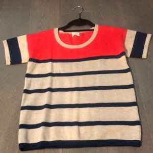 Short sleeves sweater